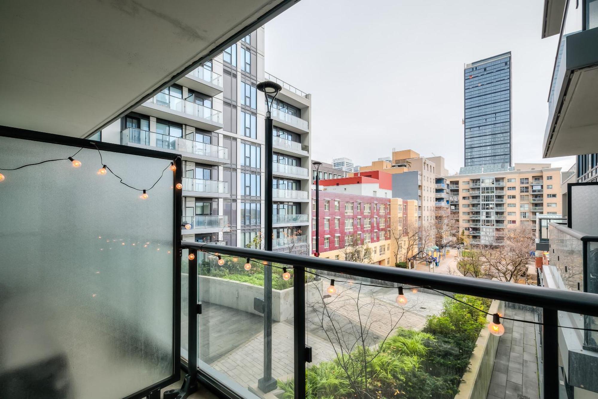 Panorama Suites Downtown Toronto Exteriör bild